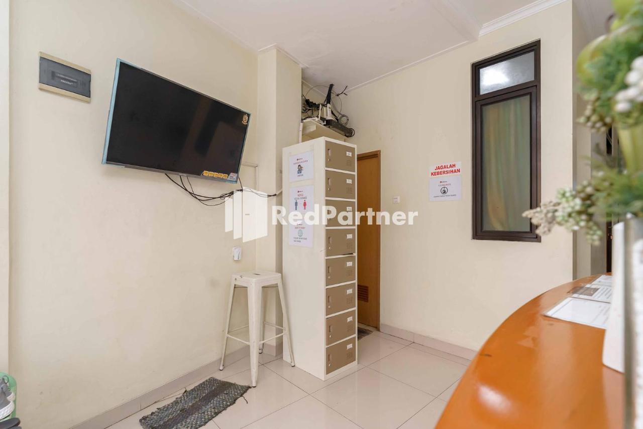 Jo Residence Syariah Redpartner Jakarta Eksteriør bilde